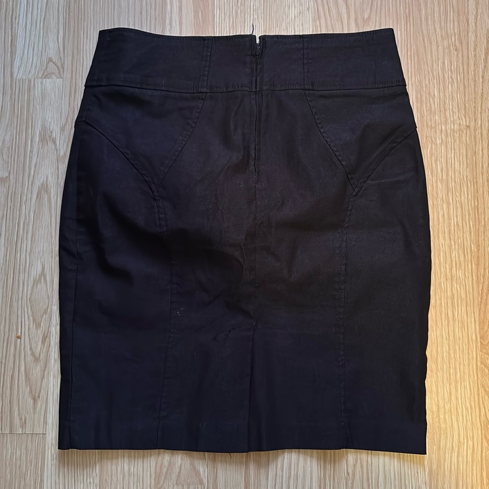 3 for 30$ / Dynamite skirt size 7